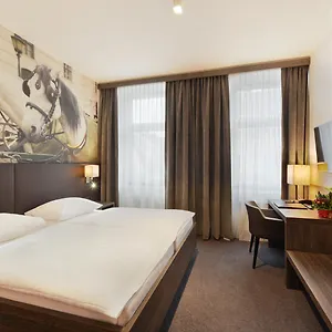Hotel Lucia, Vienne