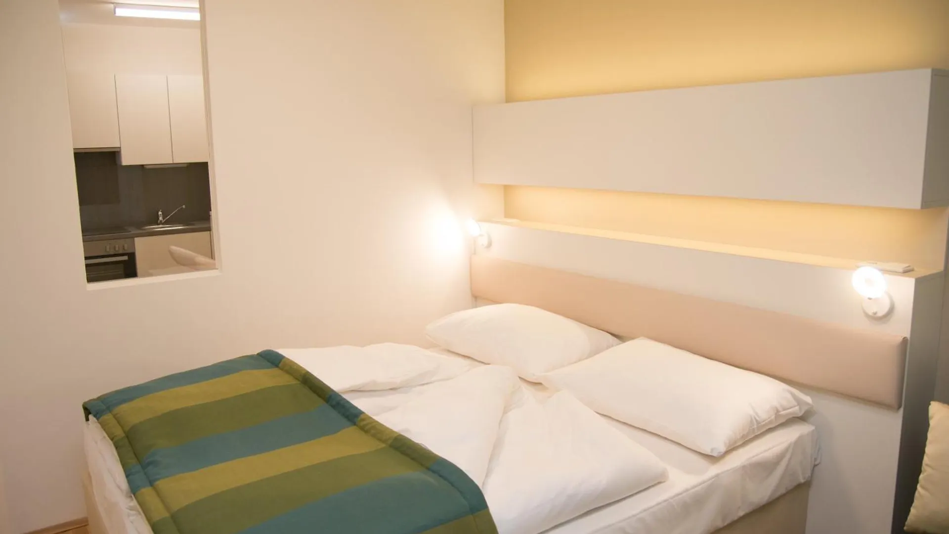 **** Apart Otel Smart Apart Living - Wien Hauptbahnhof - Self Check-In Avusturya