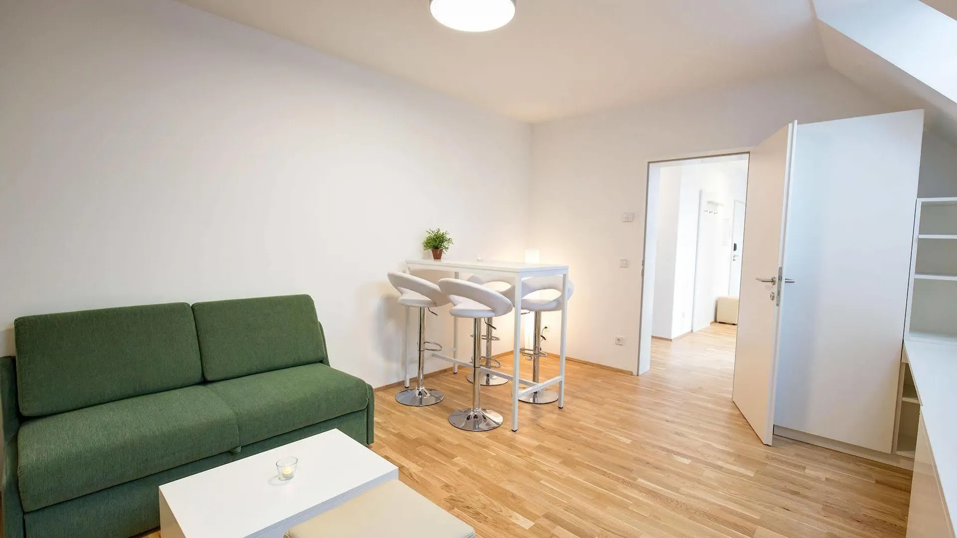 Smart Apart Living - Wien Hauptbahnhof - Self Check-In 4*, Viyana Avusturya